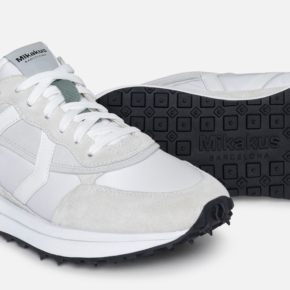 mik　23.5 Cross Dusk – Mikakus Barcelona